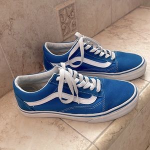 Vans skate tennis shoes